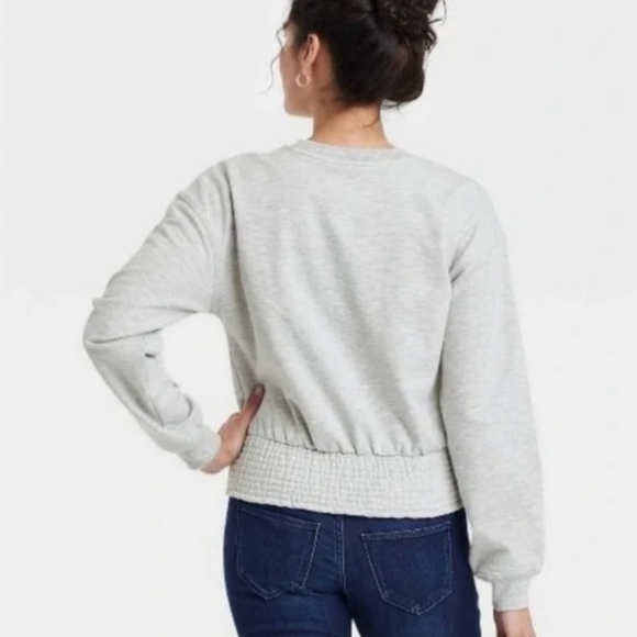 Alice-in-Wonderland gray crop sweatshirt elasticized waistband NWOT - Picture 2 of 8